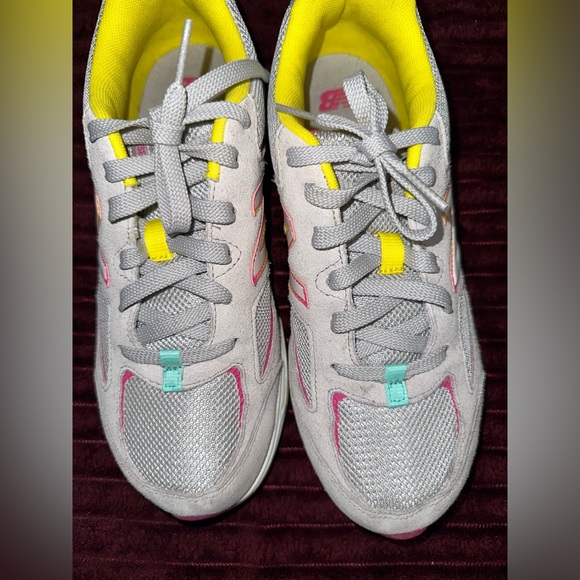 New Balance Rainbow Gray - Picture 7 of 9